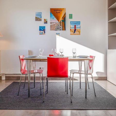 Apartment Les Arts-2 By Interhome Deauville Exteriör bild